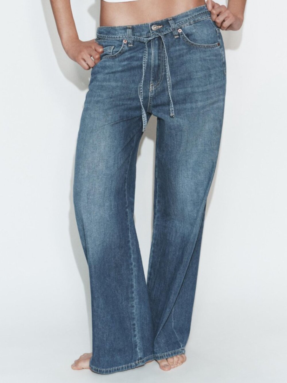 Zara TRF Relaxed Mid-Rise Denim Jeans : 0
